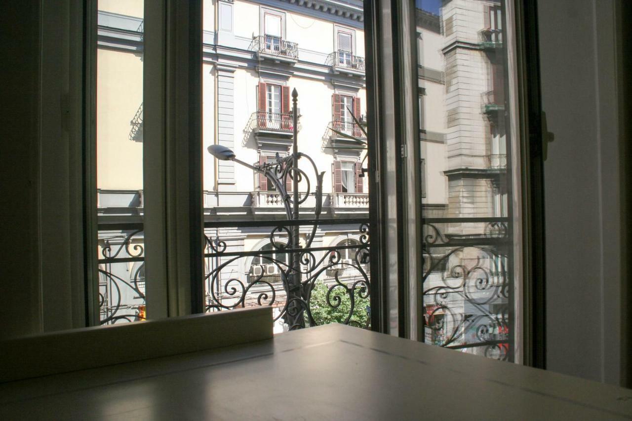 Bianchi Mediterranei B&B Napoli Exterior foto