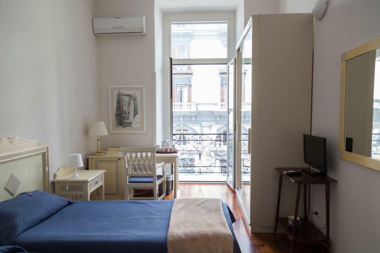 Bianchi Mediterranei B&B Napoli Exterior foto